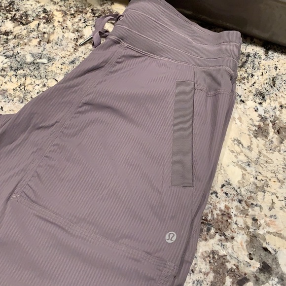 Lululemon Studio Dance - Unlined 32” - Picture 7 of 7